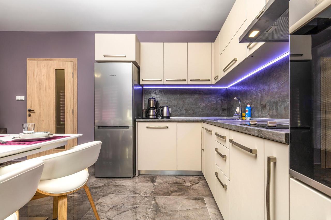 Stylish 1Bd Flat With A Parking Spot By Flat Mаnager Lägenhet Plovdiv Exteriör bild